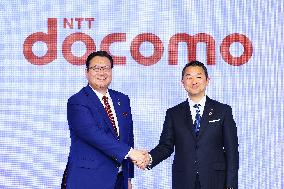 NTT DOCOMO press conference on the change of president